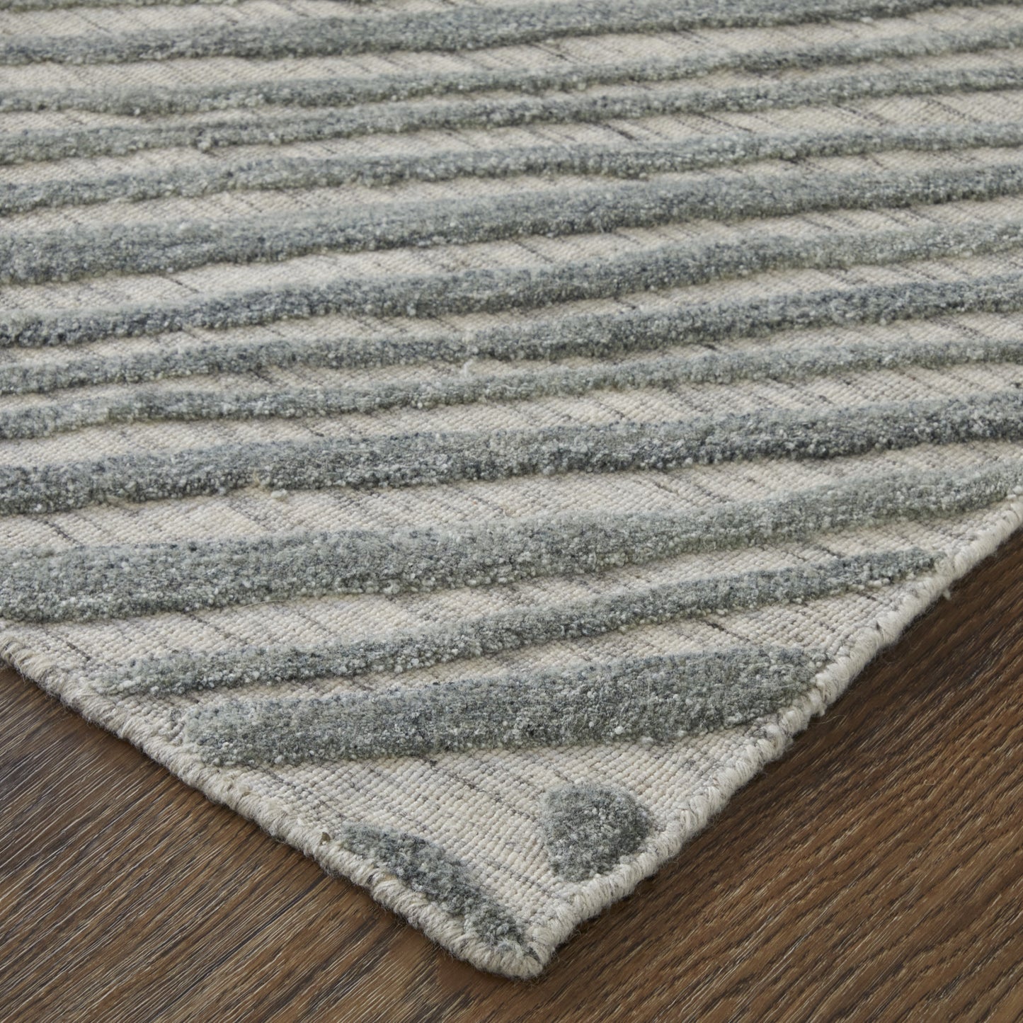 9 x 12 Green & Ivory Hand Woven Rug
