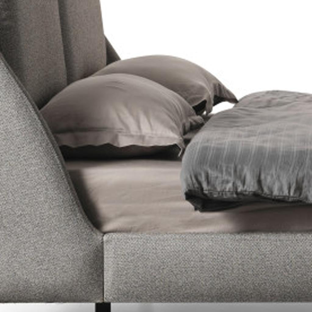 Gray Linen Upholstered Queen Bed