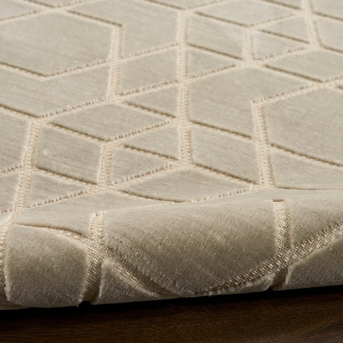 Nourison Charm Silver & Ivory Pet Friendly Machine Washable Rug - Texture