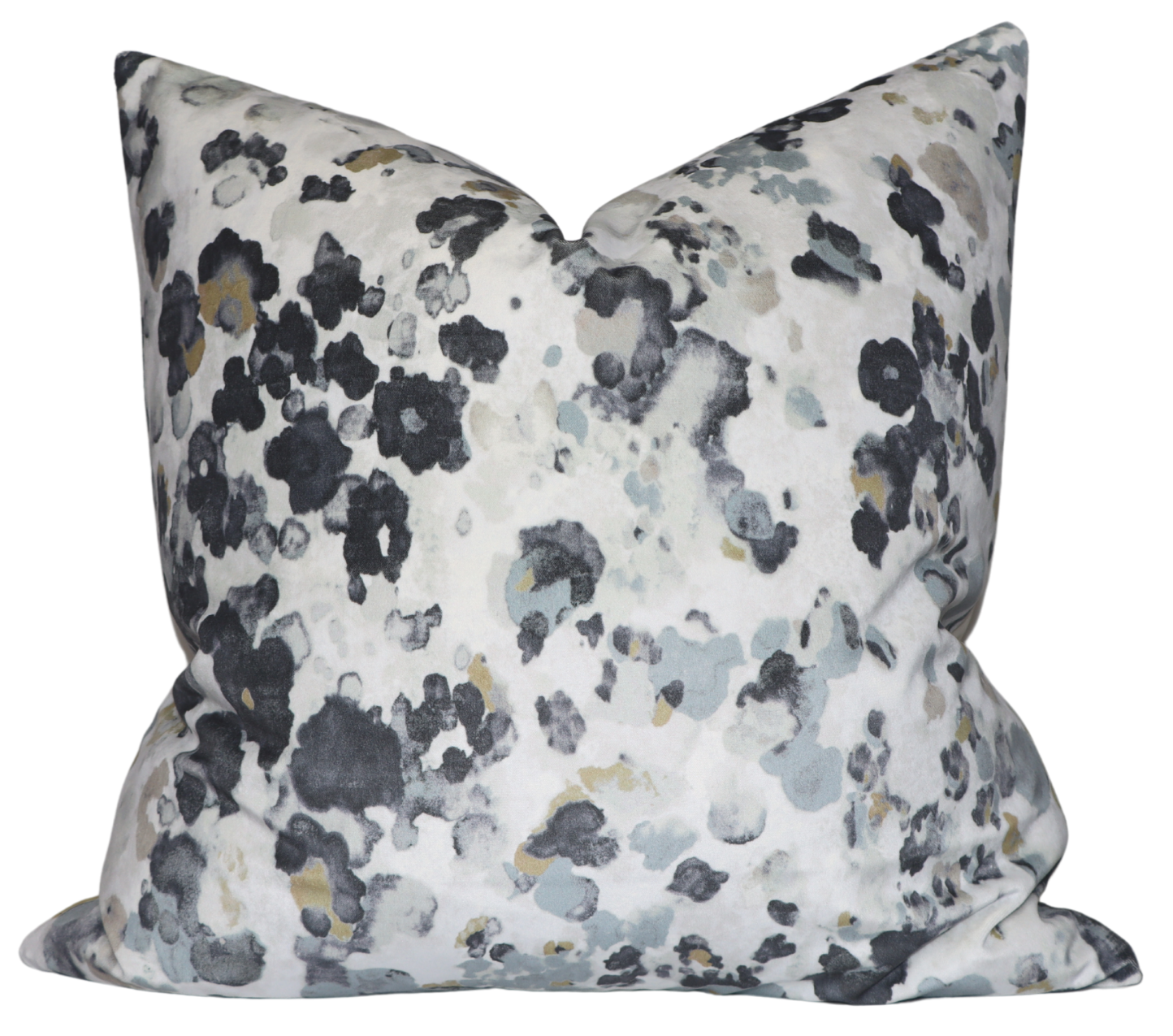 Niumi Storm Luxurious Velvet Pillow