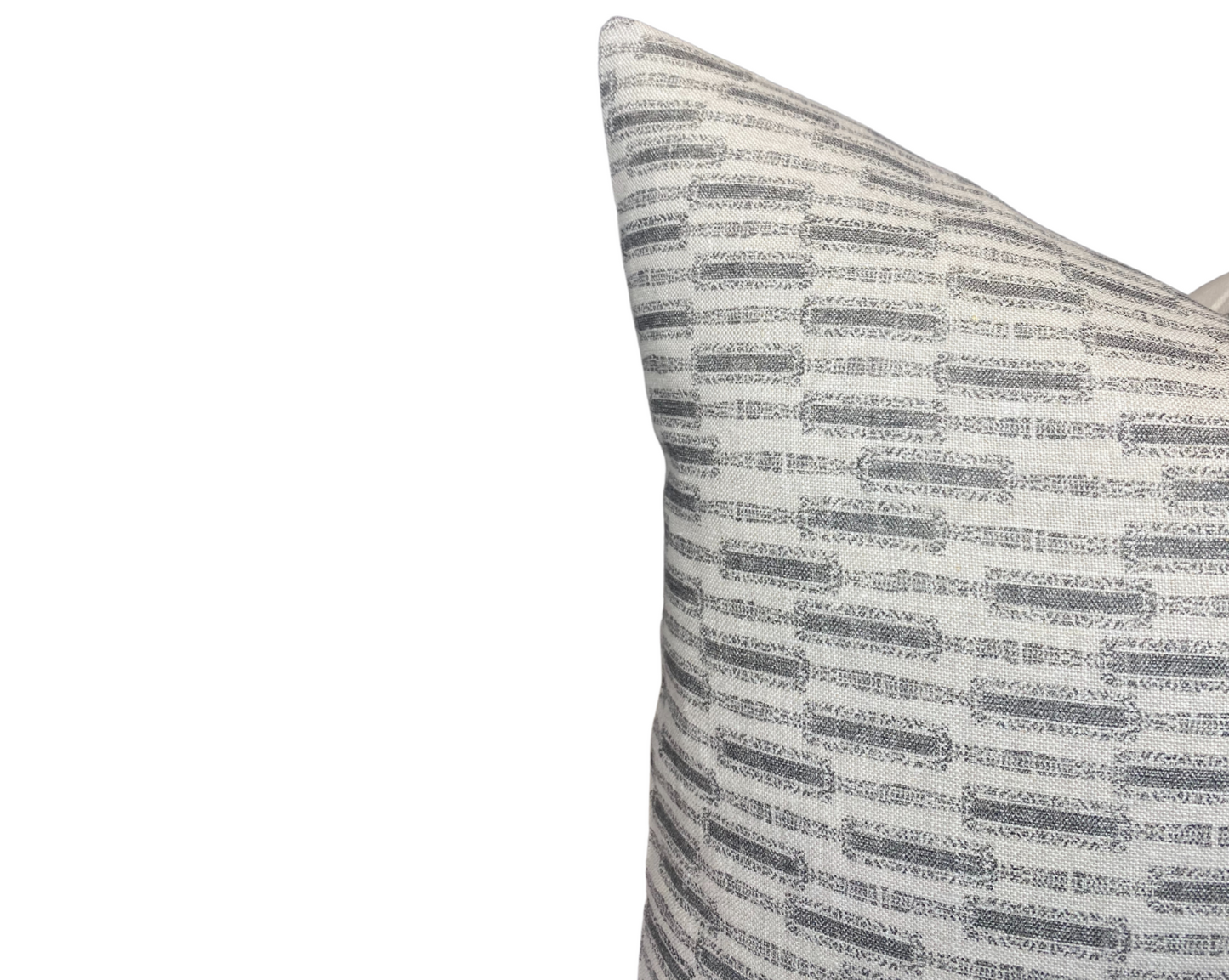 Lacuna Pillow in Kohl