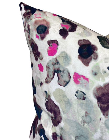 Niumi Jaipur Velvet Pillow in Pink + Grey