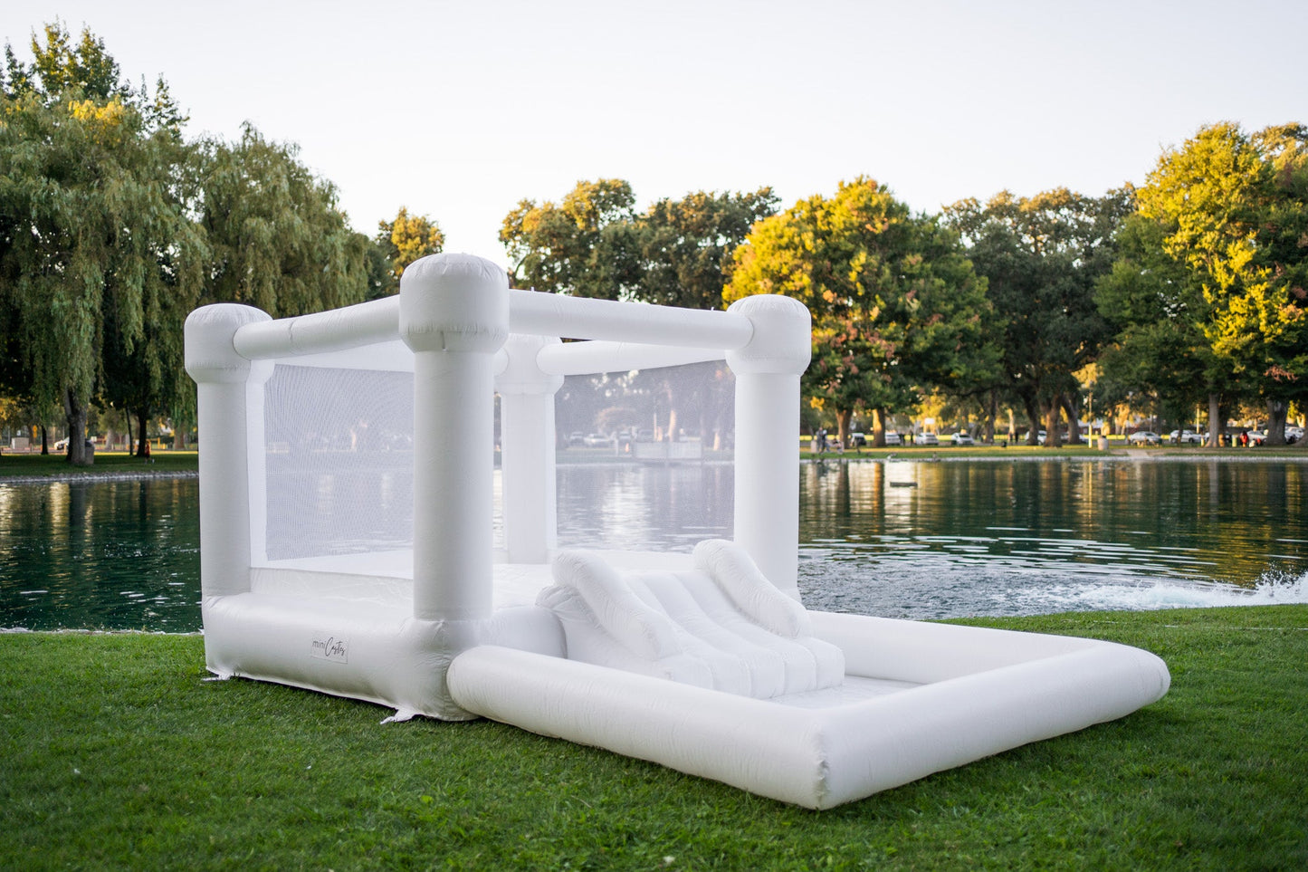 Mini Marcos Bounce House w/ Ball Pit Combo - White