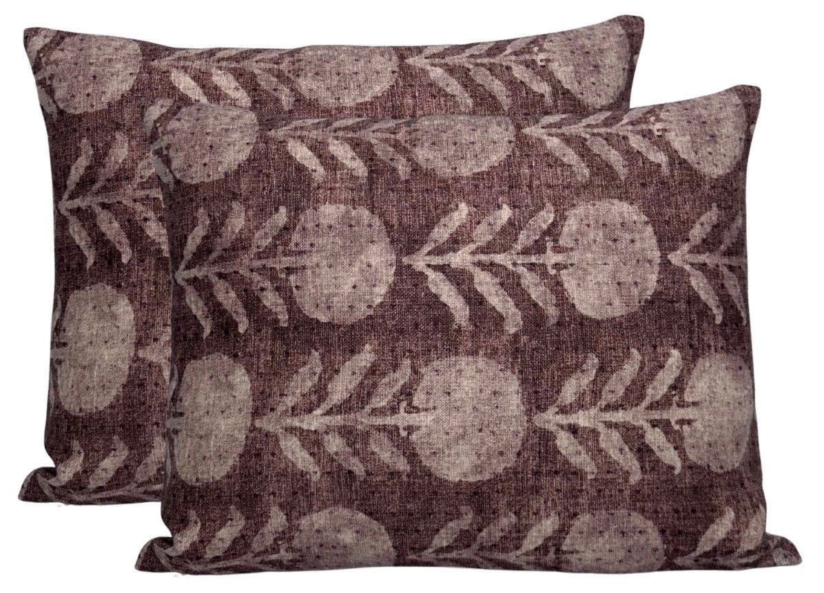 Zinnia Pillow in Berry