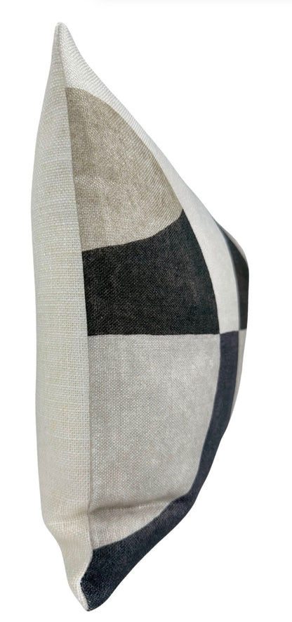 Colonnade Pillow in Onyx