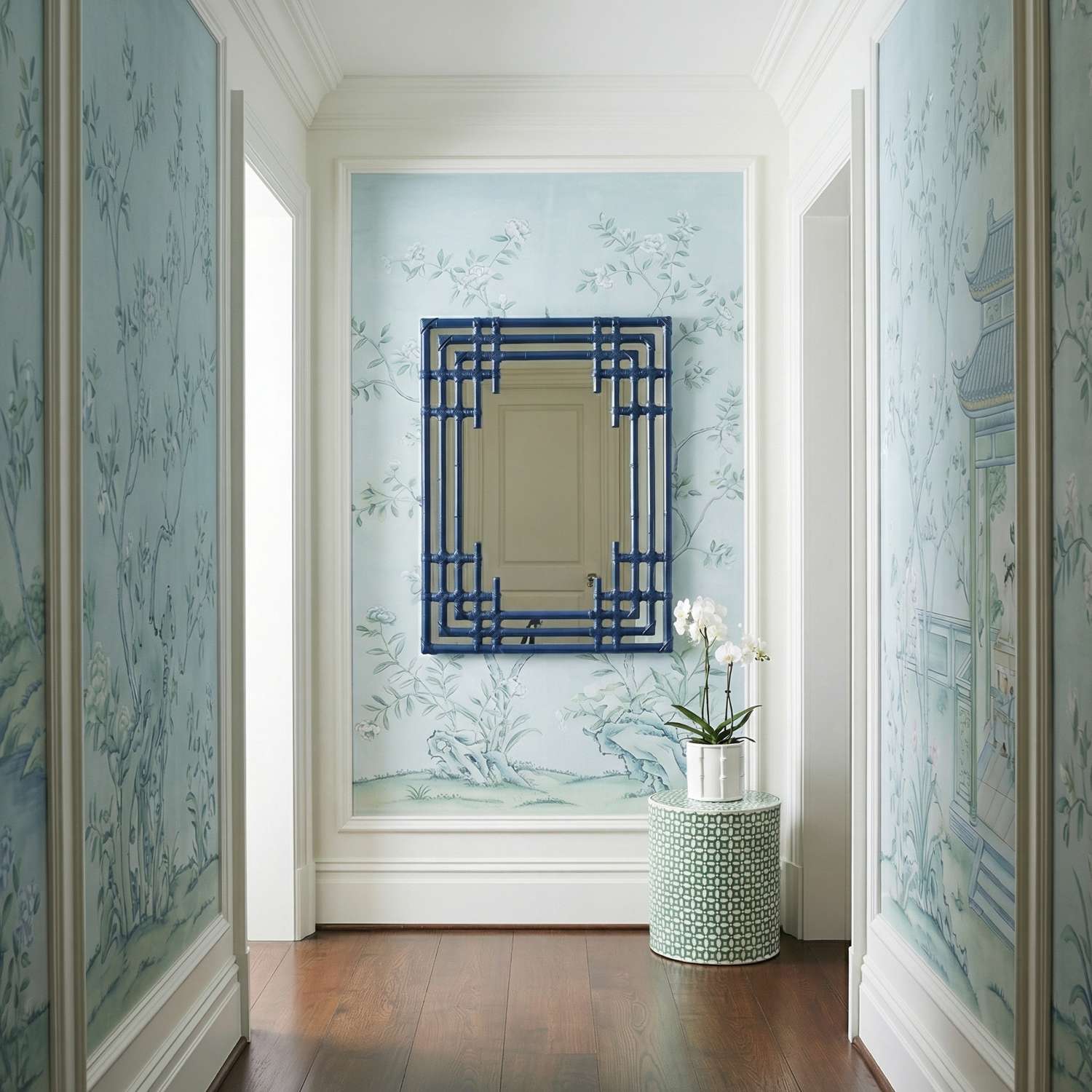 Finch Accent Table - Room Scene