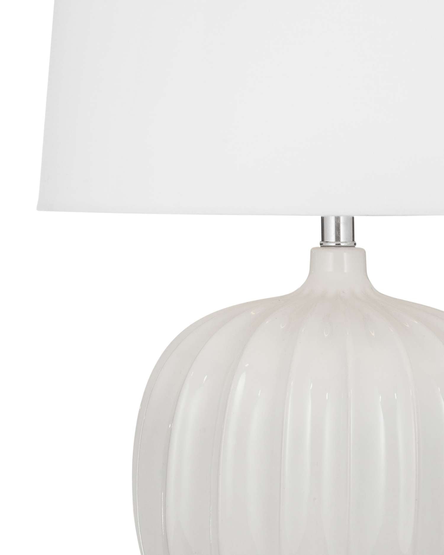 Lotus White Table Lamp - Detail