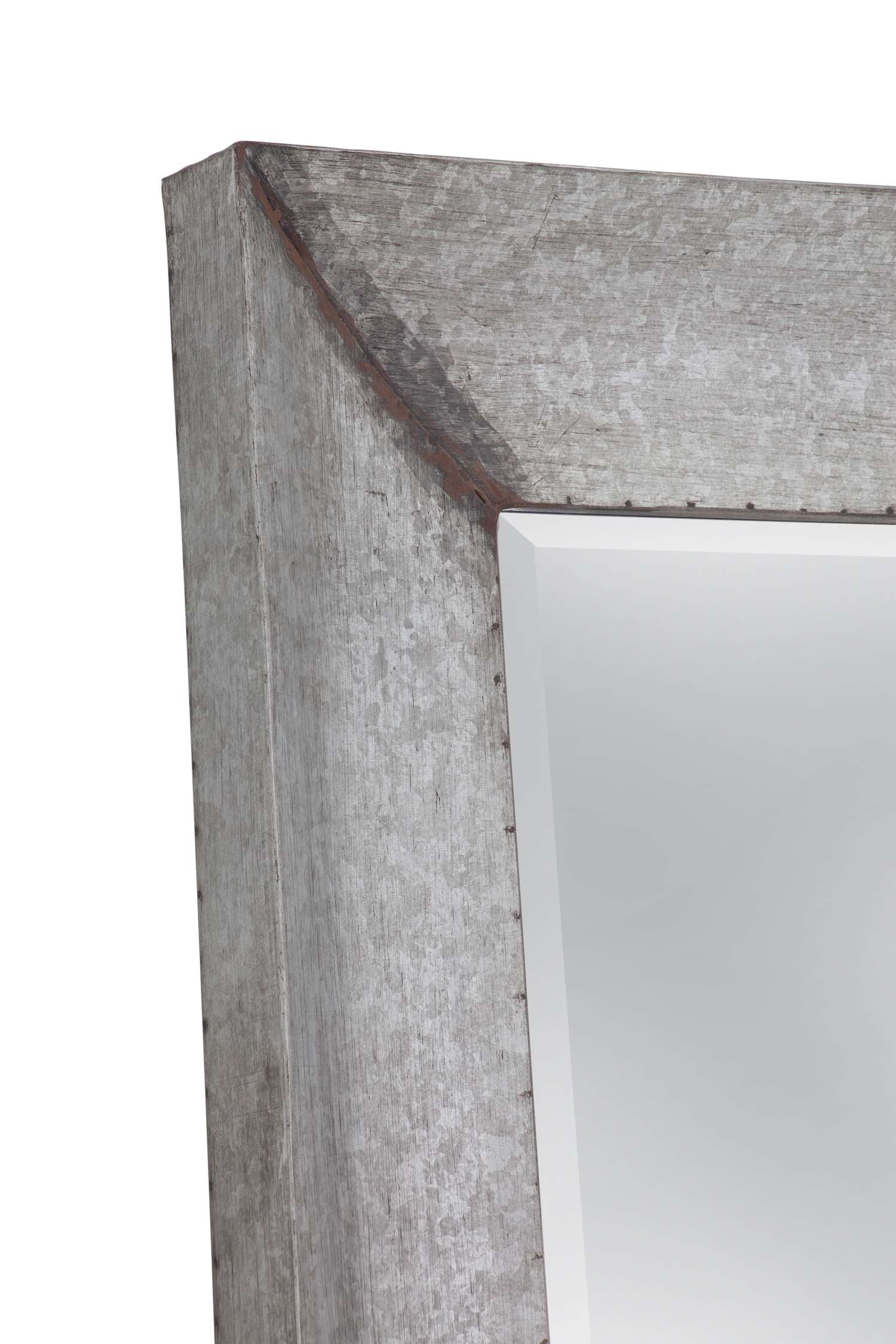 Manny Floor Mirror - Detail
