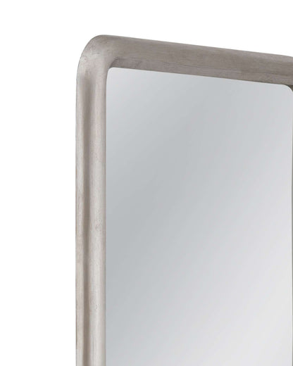 Berylon Floor Mirror - Detail
