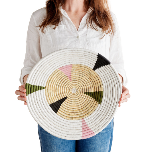 Mosaic Bullseye Wall Basket