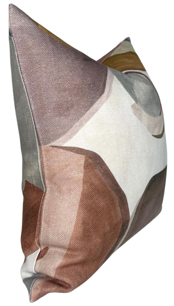 Figura Pillow in Mehndi