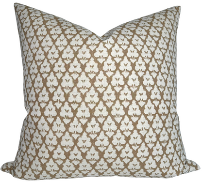 Arboreta Pillow in Brown