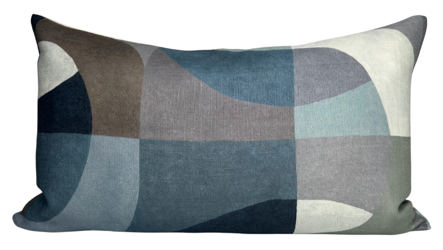 Colonnade Pillow in Blue