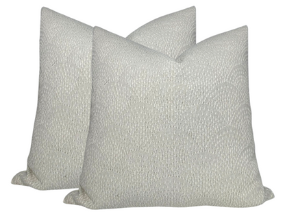 Inverse Scalloped Woven Pillow in Natural
