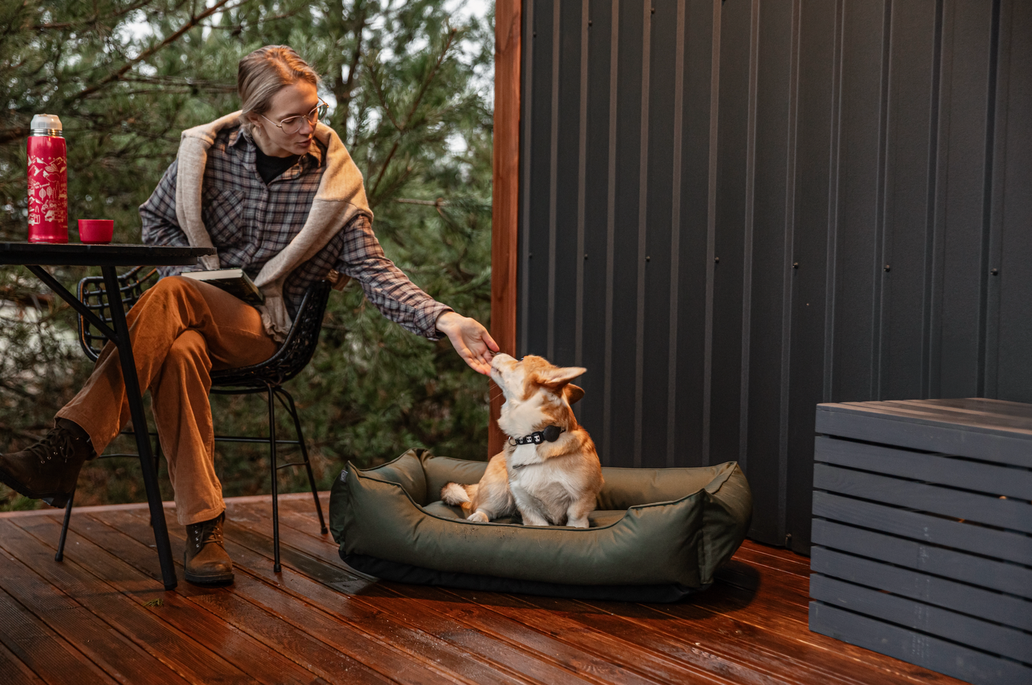 Green Waterproof Sleeper Pet Bed