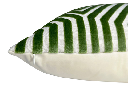 Vanderbilt Pillow in Lettuce Green