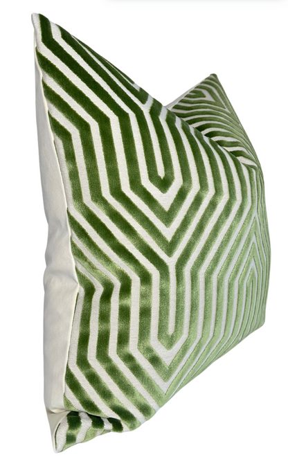 Vanderbilt Pillow in Lettuce Green