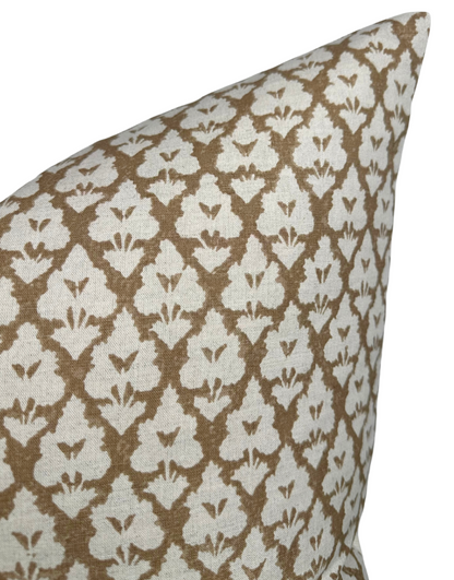 Arboreta Pillow in Brown