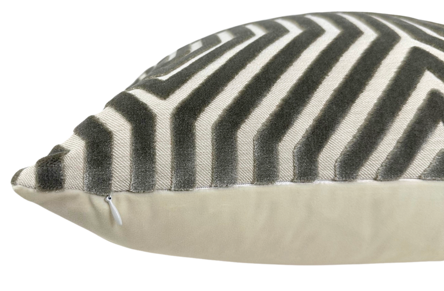 Vanderbilt Pillow in Dove Grey