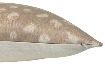 Feline Pillow in Beige Ivory