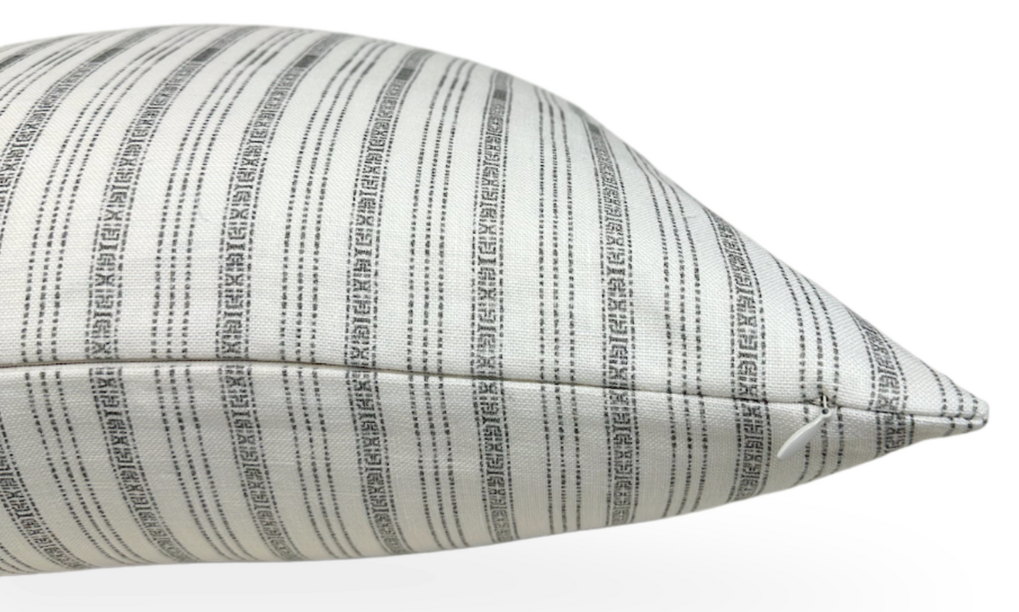 ILU Pillow in Charcoal