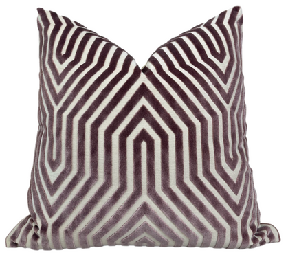 Vanderbilt Velvet Pillow in Lilac