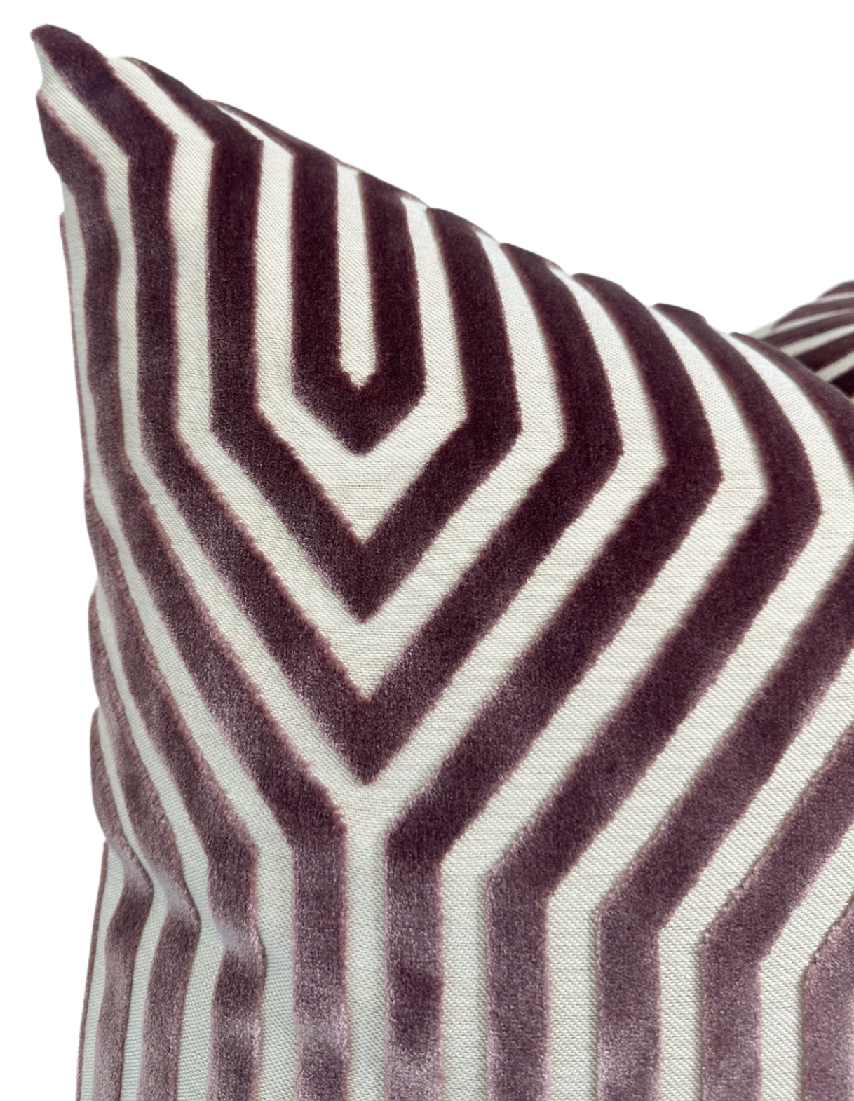 Vanderbilt Velvet Pillow in Lilac