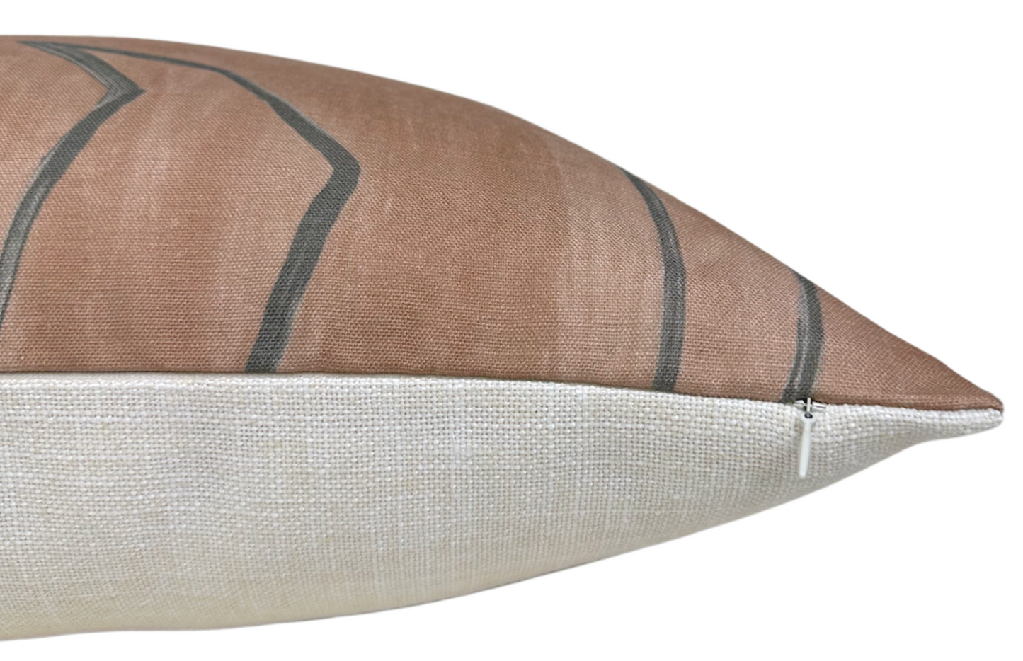 Graffito Pillow in Rosa