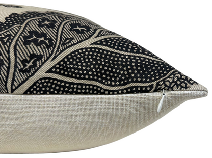 Lacinato Pillow in Basalt Black