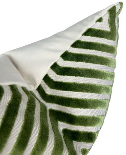 Vanderbilt Pillow in Lettuce Green