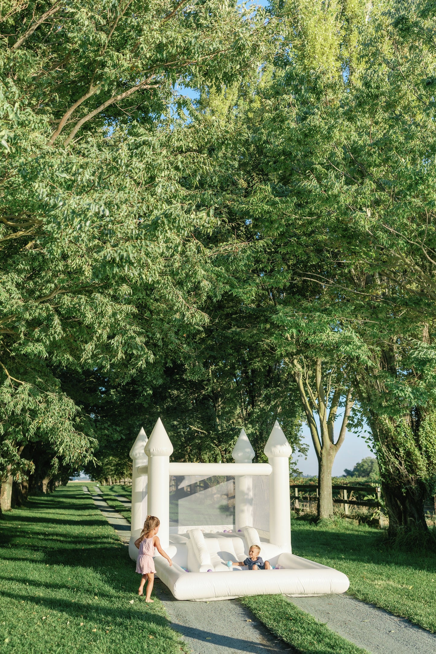 Mini Marcos Bounce House w/ Ball Pit Combo - White