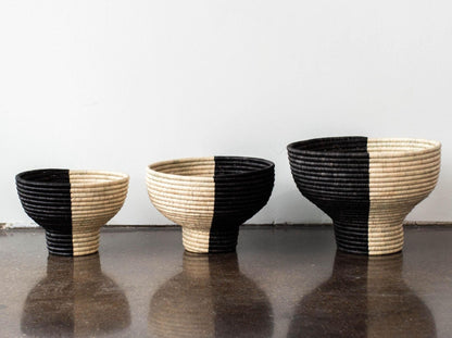 Pedestal Black & Natural Basket Bowl