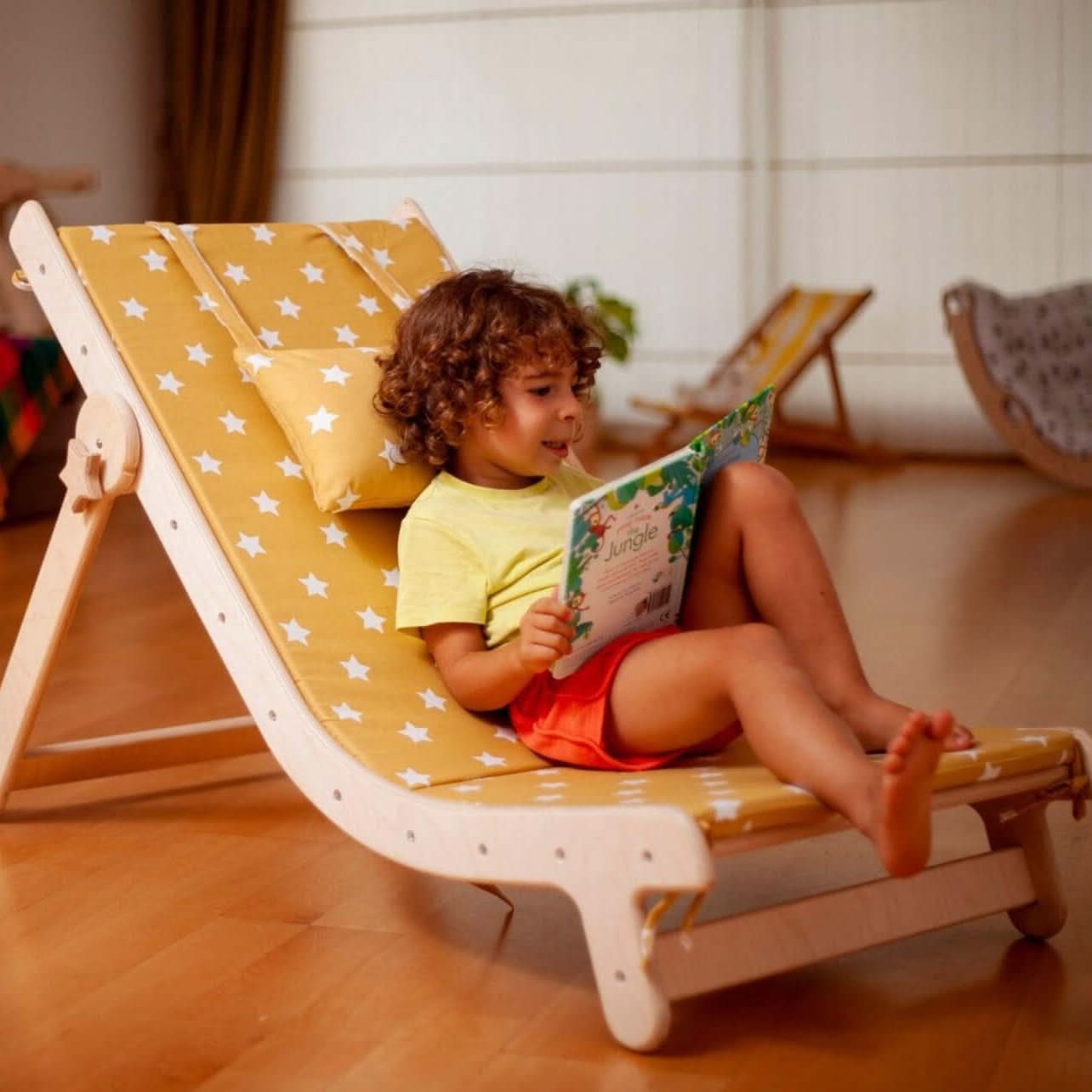 Adjustable Kids Lounge Chair w/ Comfy Pad