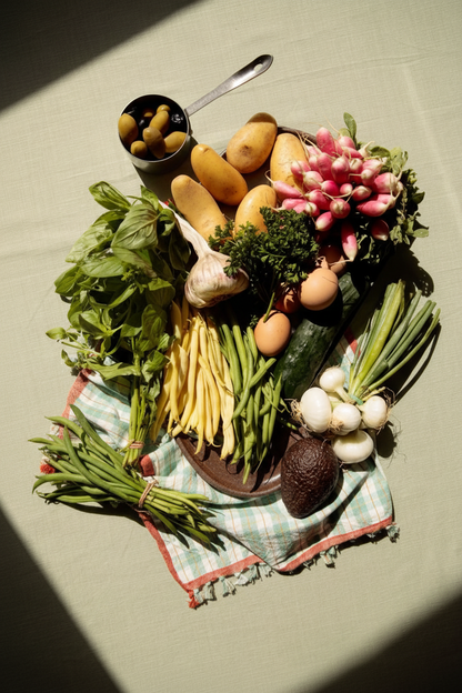 Handmade Oval Stoneware Serving Platter "Pumpernikel"
