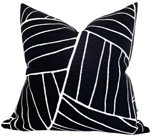 Jordan Woven Pillow in Black