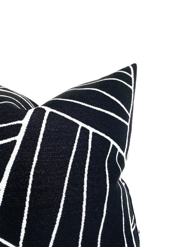 Jordan Woven Pillow in Black