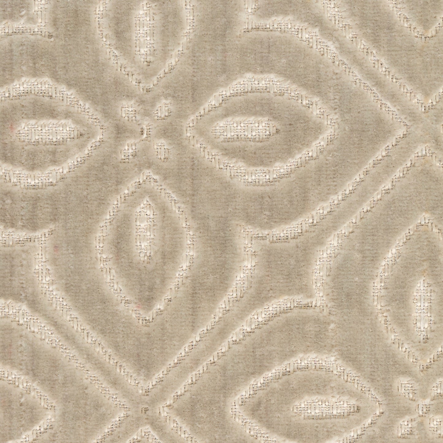 Nourison Charm Silver & Ivory Pet Friendly Machine Washable Rug - Swatch
