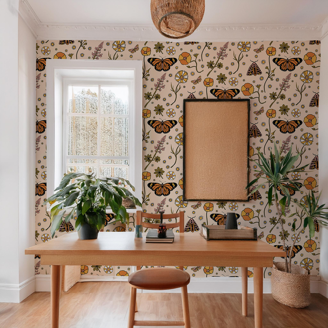 Poppy Please Wallpaper - Peach & Black