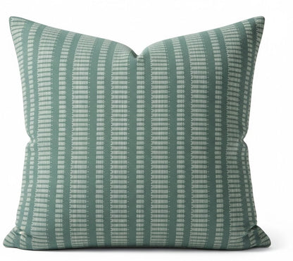 Oyo Pillow in Green