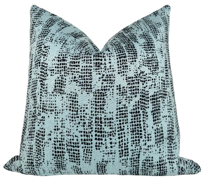 Verse Pillow in Ice Onyx