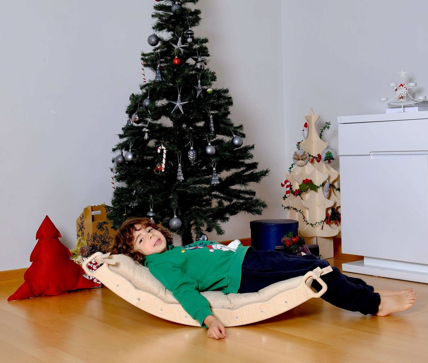 XL Wooden Montessori Balance Board with Pillow